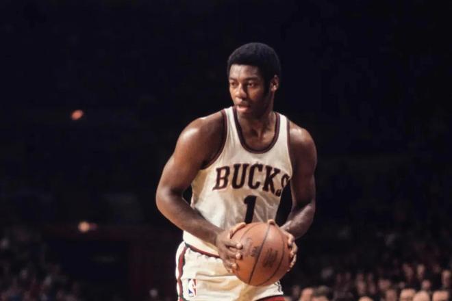 廖均健：梅州老板的苦苦支撑我们看在眼里，作为队长想说抱歉