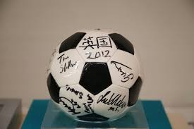 卖水果、搬砖的小伙，与哈兰德争英超金靴